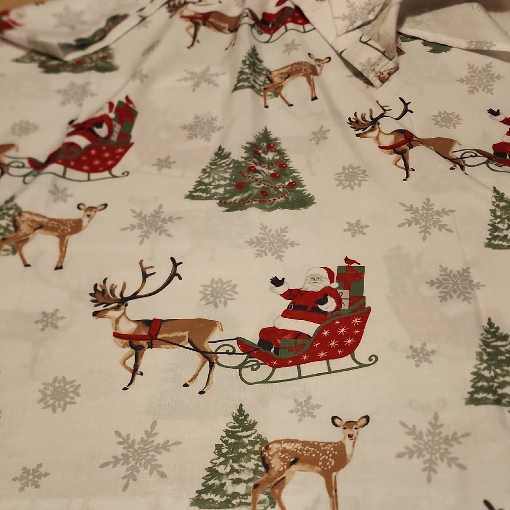 CHRISTMAS Shower Curtain North Pole w/SANTA, SLEIGH, TREES, DEER, Snowflakes